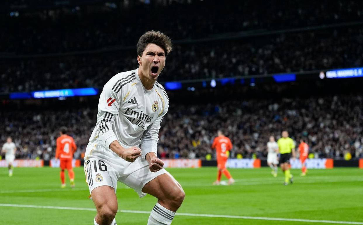 皇家社会1-4惨败，西甲争冠形势愈发激烈，巴萨不敌对手跌落榜首