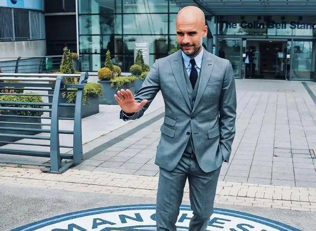 曼城该彻底推倒重建了！瓜帅如曼联时期穆帅，哈兰德有更好去处